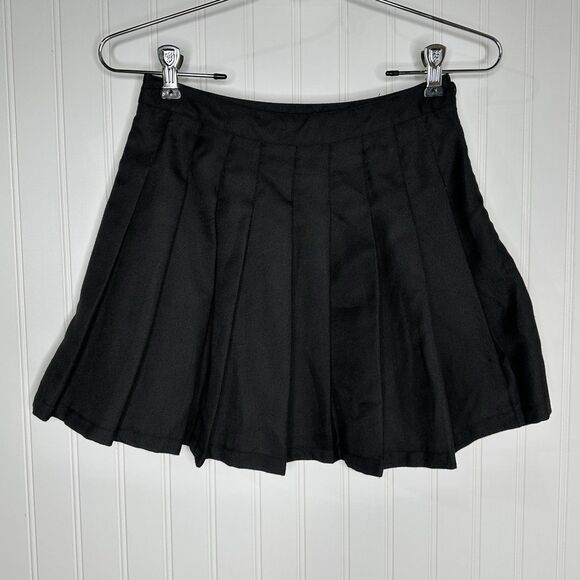 Forever 21 Back Pleated Mini Skirt Womens Sz S Dark Academia Emo Grunge - Picture 8 of 9